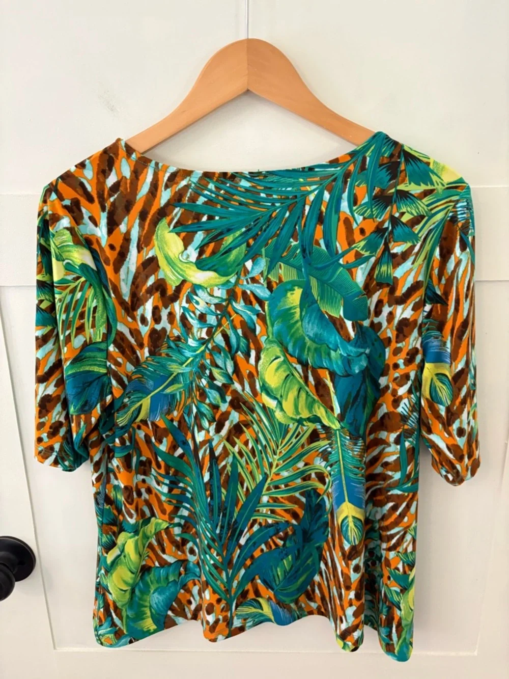 Attitudes by Renee Tropical Jersey Knit Two Piece Set. Size LP. - Picture 6 of 16
